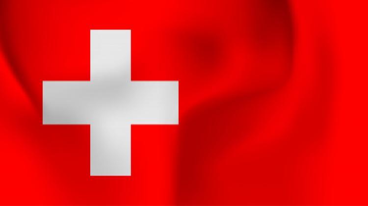 bandera-feliz-dia-nacional-suizo-bandera-suiza-dia